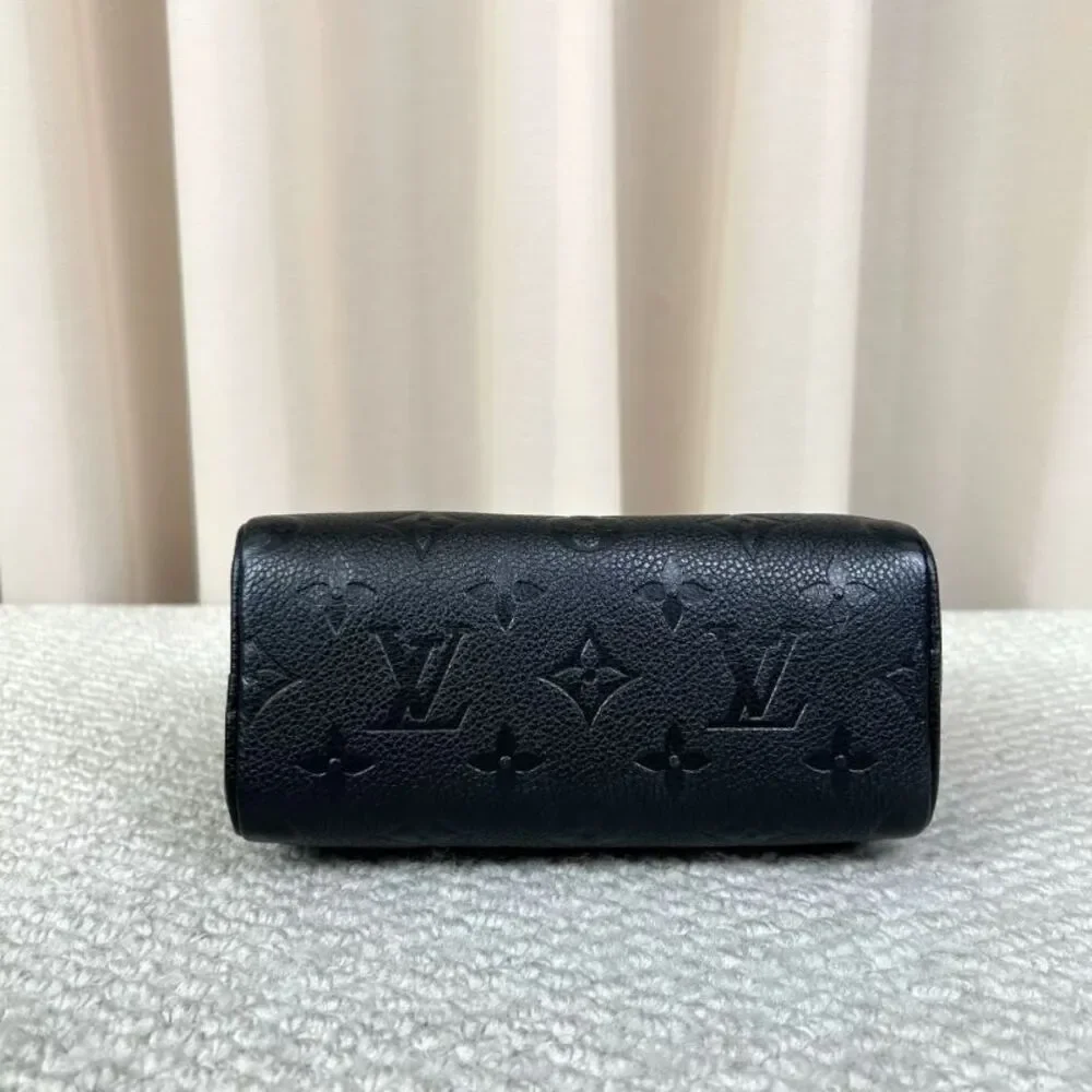 Louis Vuitton Women Pre-Loved Bag Very Good Condition